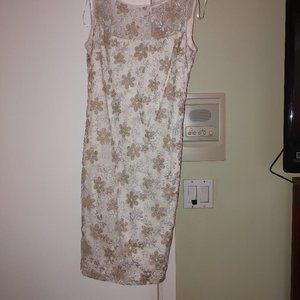 Dress Off White & Gold with light gliter